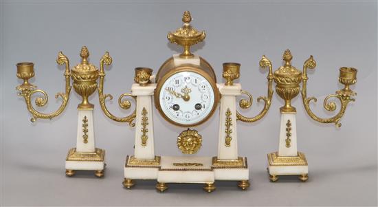 A Louis XVI style white marble and gilt-bronze garniture de cheminee, H 26cm W 17.5cm (clock)